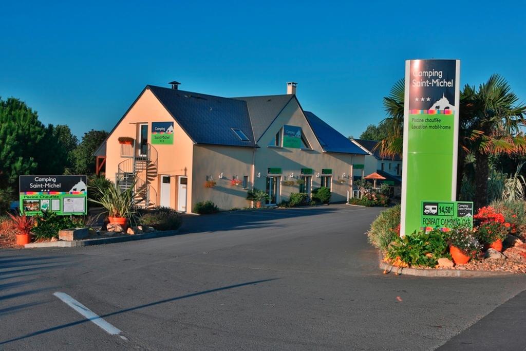 Camping Saint Michel Courtils Dış mekan fotoğraf